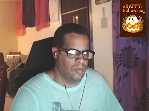 Snapshot of thesugar32 chatting on October 26, 2025, 1:55 am thesugar32 online show from October 26, 2025, 1:55 am