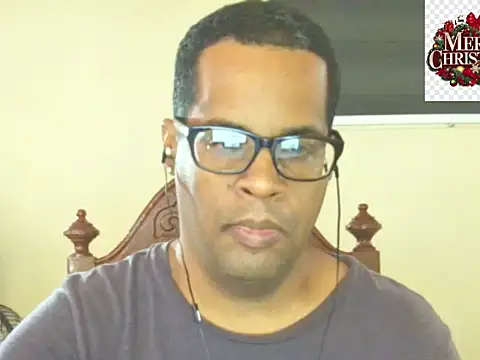 Snapshot of thesugar32 chatting on November 25, 2025, 12:49 pm thesugar32 online show from November 25, 2025, 12:49 pm