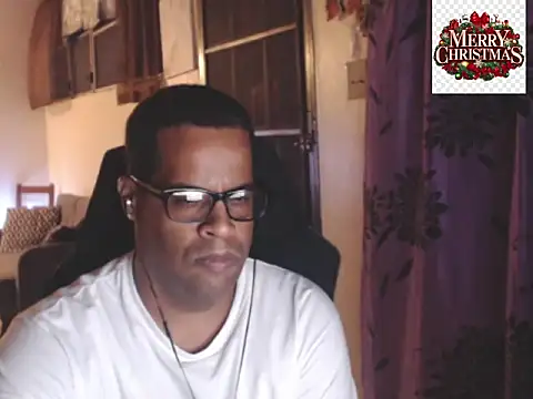 Snapshot of thesugar32 chatting on November 30, 2025, 2:04 am thesugar32 online show from November 30, 2025, 2:04 am