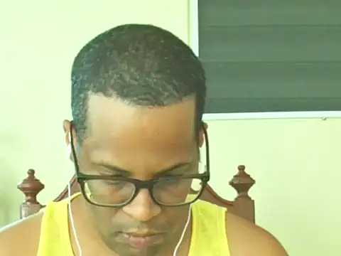 thesugar32 online show from April 22, 2026, 12:50 pm