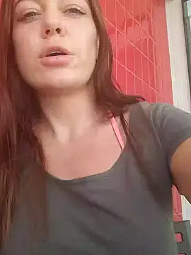 LilliThelo online show from February 15, 2025, 5:07 pm