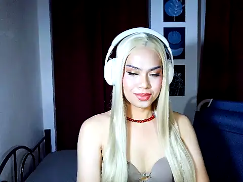 MistressLuna1 online show from March 30, 2026, 5:14 pm