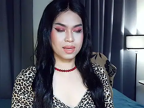 MistressLuna1 online show from July 17, 2026, 11:53 pm