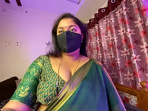 Love 4Sex online show from March 12, 2026, 5:24 am