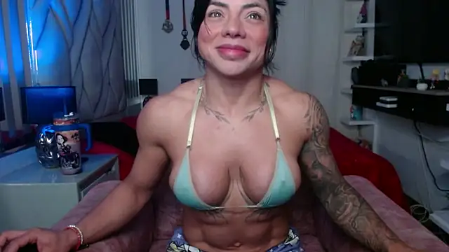 beautifulunna  online show from June 26, 2026, 4:28 am