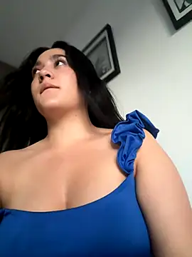 Snapshot of Nina_lovi chatting on December 4, 2025, 11:02 pm Nina lovi online show from December 4, 2025, 11:02 pm