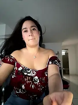 Snapshot of Nina_lovi chatting on January 14, 2026, 10:58 pm Nina lovi online show from January 14, 2026, 10:58 pm