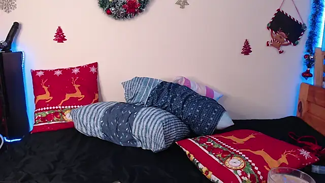 Snapshot of Annie_p chatting on December 29, 2024, 4:27 am Annie p online show from December 29, 2024, 4:27 am