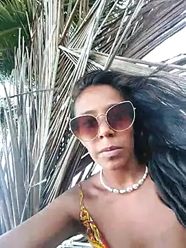 Snapshot of Luna-Natural chatting on October 7, 2025, 8:50 pm Luna-Natural online show from October 7, 2025, 8:50 pm