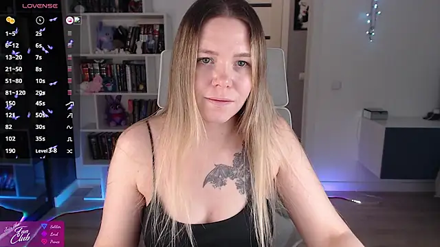 Emma Bryan online show from March 10, 2026, 7:19 pm