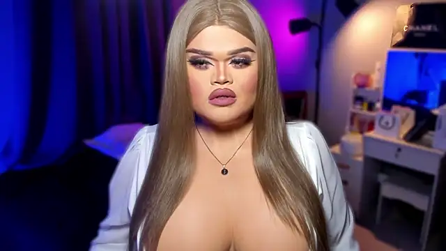 KarolinaThompson online show from December 21, 2024, 5:36 am