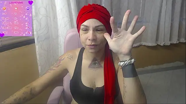 moon cat85 online show from June 16, 2026, 4:31 pm