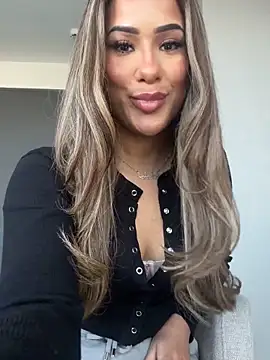 Snapshot of Cocobabexxx chatting on March 1, 2026, 10:17 am Cocobabexxx online show from March 1, 2026, 10:17 am