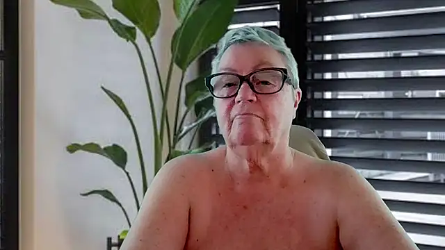 Snapshot of GrannyChrissy68 chatting on June 29, 2026, 1:55 pm GrannyChrissy68 online show from June 29, 2026, 1:55 pm
