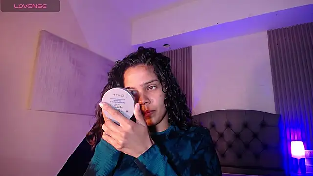 Snapshot of ximena_diaz chatting on March 3, 2025, 9:26 pm ximena diaz online show from March 3, 2025, 9:26 pm