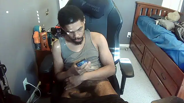 Snapshot of Neovergil0 chatting on October 31, 2025, 8:10 pm Neovergil0 online show from October 31, 2025, 8:10 pm