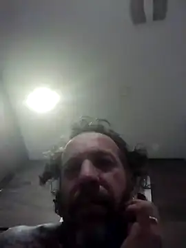 trucker1979 online show from March 31, 2026, 9:43 am