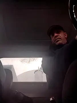 trucker1979 online show from April 7, 2026, 5:24 pm