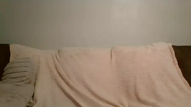 beautylovess online show from October 5, 2025, 2:37 pm