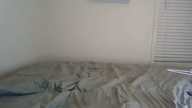 beautylovess online show from November 12, 2025, 12:55 am