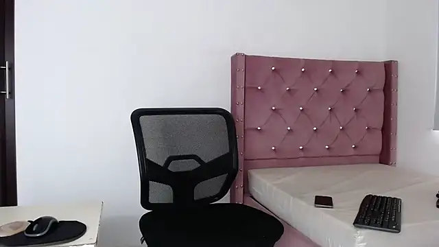 BlackNike online show from March 16, 2025, 3:28 pm