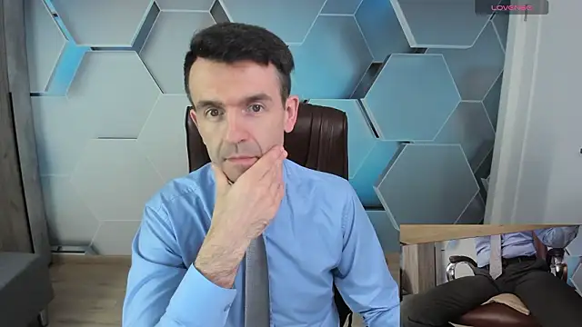 SteveTiger online show from February 10, 2026, 9:35 am