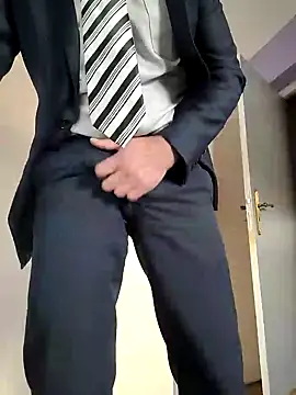 Snapshot of Justforoneday chatting on December 19, 2024, 11:50 am Justforoneday online show from December 19, 2024, 11:50 am