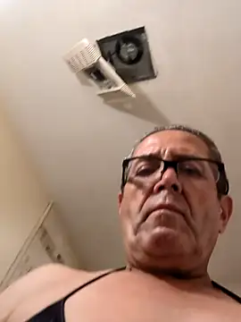 Snapshot of bobby69cock chatting on June 29, 2026, 10:10 am bobby69cock online show from June 29, 2026, 10:10 am