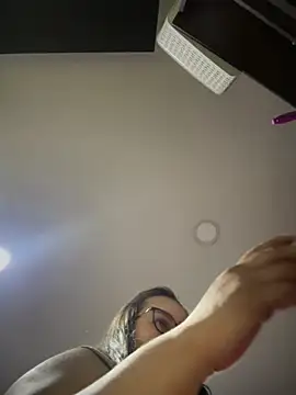 Ixchel Anaid online show from February 20, 2026, 12:18 am