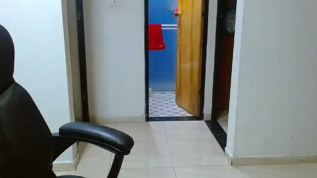 Ixchel Anaid online show from March 21, 2026, 9:47 am