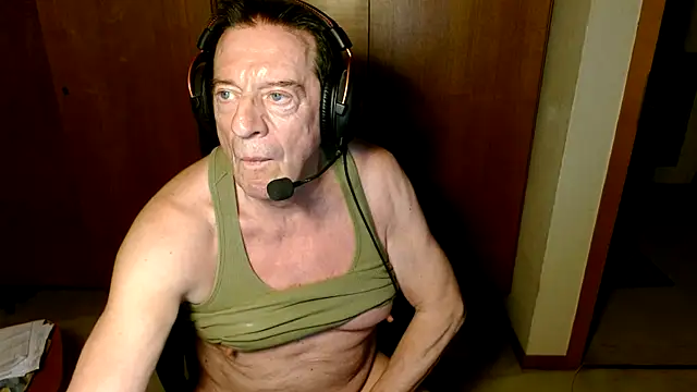 GentlePorn online show from April 29, 2026, 8:48 pm