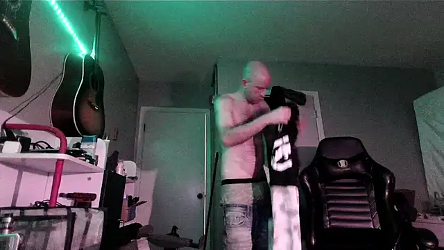 Snapshot of Anix888 chatting on October 9, 2025, 7:28 am Anix888 online show from October 9, 2025, 7:28 am