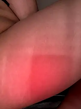 Amanita Bloom online show from September 22, 2025, 5:20 am