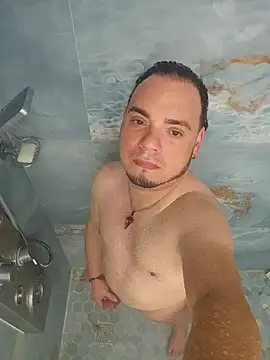 latinoflpr online show from January 18, 2026, 3:32 am