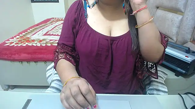 Snapshot of Shanvi_ chatting on February 19, 2025, 3:28 am Shanvi online show from February 19, 2025, 3:28 am