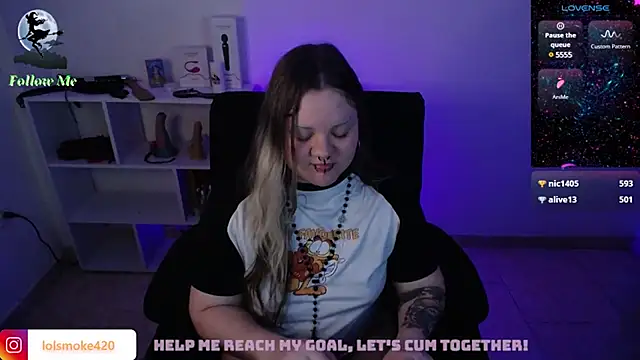 Snapshot of Bdsm_and_fries chatting on January 26, 2025, 1:41 am Bdsm and fries online show from January 26, 2025, 1:41 am