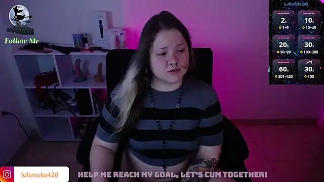 Snapshot of Bdsm_and_fries chatting on February 2, 2025, 3:32 am Bdsm and fries online show from February 2, 2025, 3:32 am