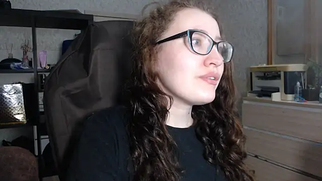 Snapshot of AnKey_Rayah chatting on February 24, 2025, 9:41 pm AnKey Rayah online show from February 24, 2025, 9:41 pm