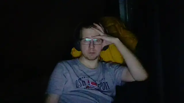 David250692 online show from March 5, 2026, 5:53 pm