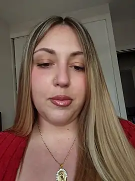 sofiabichota online show from March 25, 2026, 4:02 pm