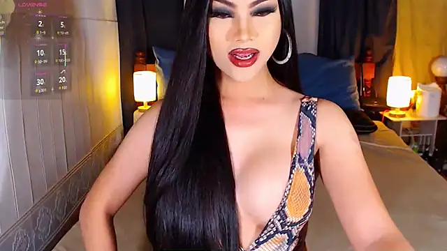 Snapshot of UrsexiestTammy chatting on September 19, 2025, 6:30 pm UrsexiestTammy online show from September 19, 2025, 6:30 pm