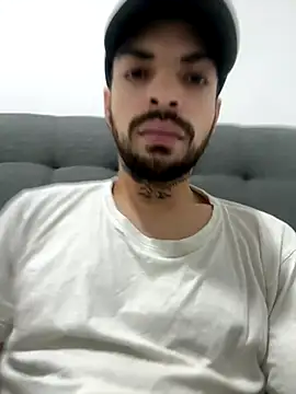 phellipestronda online show from October 19, 2025, 8:26 am