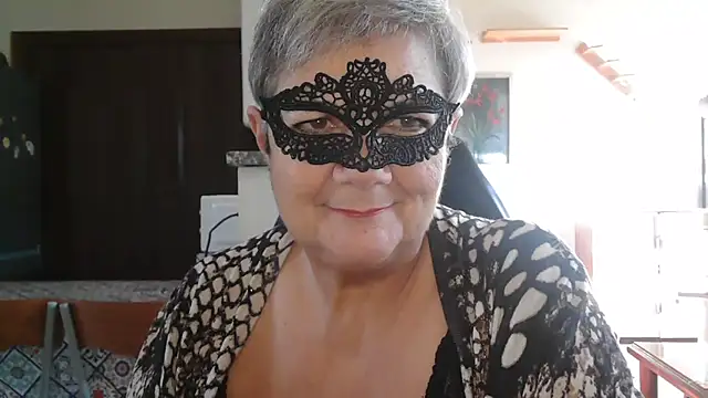 Snapshot of simona60 chatting on October 18, 2025, 1:34 pm simona60 online show from October 18, 2025, 1:34 pm