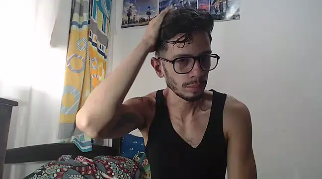 alisterxxx online show from March 14, 2025, 12:40 pm