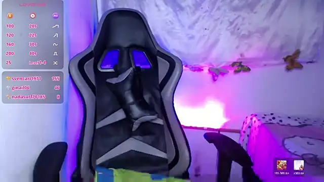 ninatiny online show from February 18, 2026, 9:16 am