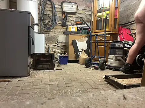 Snapshot of ManAndWoman123 chatting on September 25, 2025, 11:47 am ManAndWoman123 online show from September 25, 2025, 11:47 am