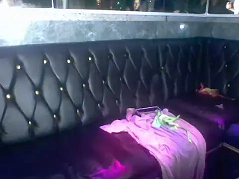 Snapshot of casaldeliciabrazil chatting on February 14, 2025, 8:21 am casaldeliciabrazil online show from February 14, 2025, 8:21 am