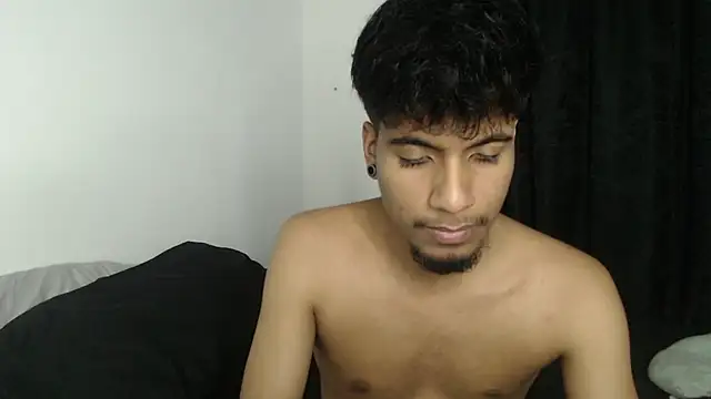 Snapshot of stevenosori chatting on September 17, 2025, 4:47 am stevenosori online show from September 17, 2025, 4:47 am