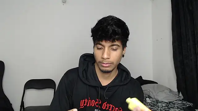 Snapshot of stevenosori chatting on October 28, 2025, 2:26 am stevenosori online show from October 28, 2025, 2:26 am