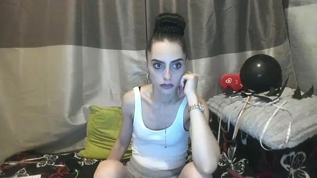 Snapshot of jessystarr chatting on November 9, 2025, 1:04 am jessystarr online show from November 9, 2025, 1:04 am